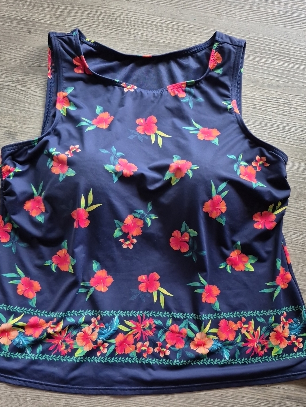 Lands' End Navy Tankini Top with Coral Hibiscus Print. Size 20W